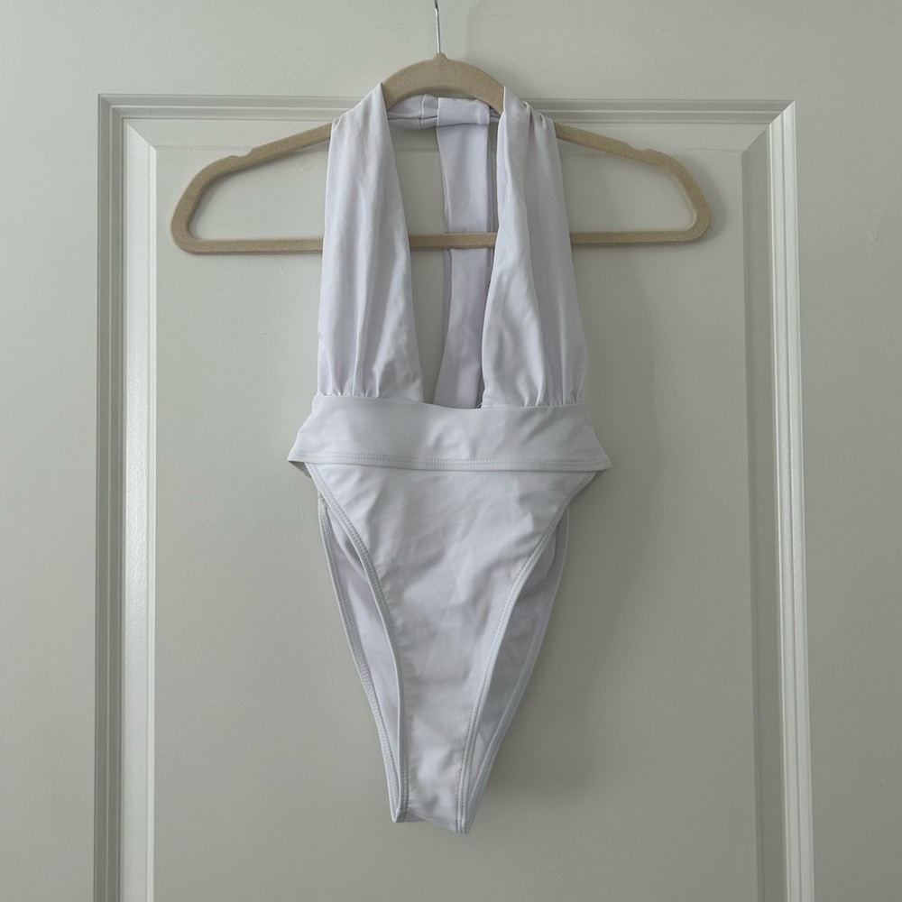 1 piece swimsuit